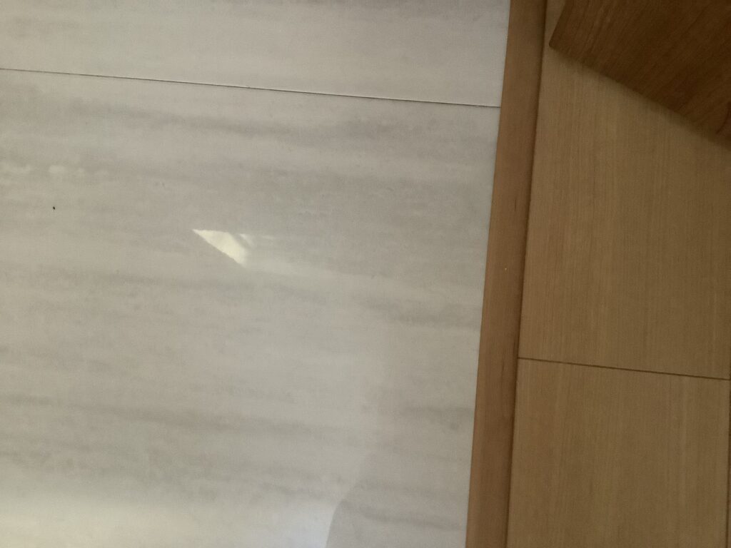 Mirror floor 3 after