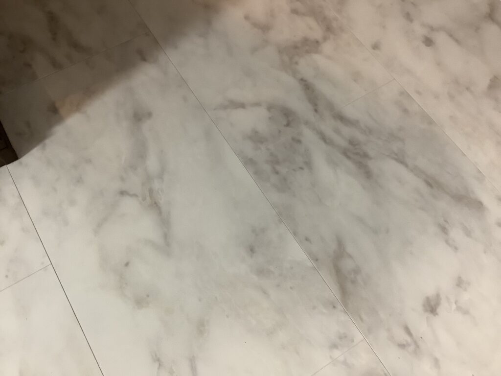 Mirror floor 1 after