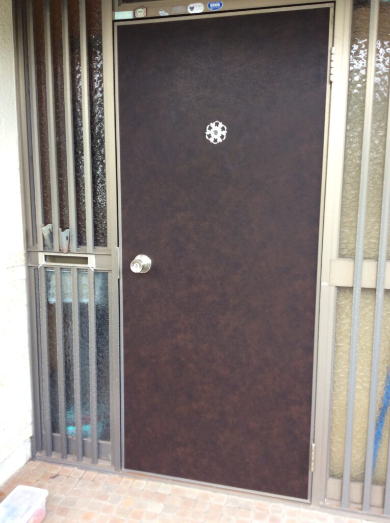 Entrance door 2 after