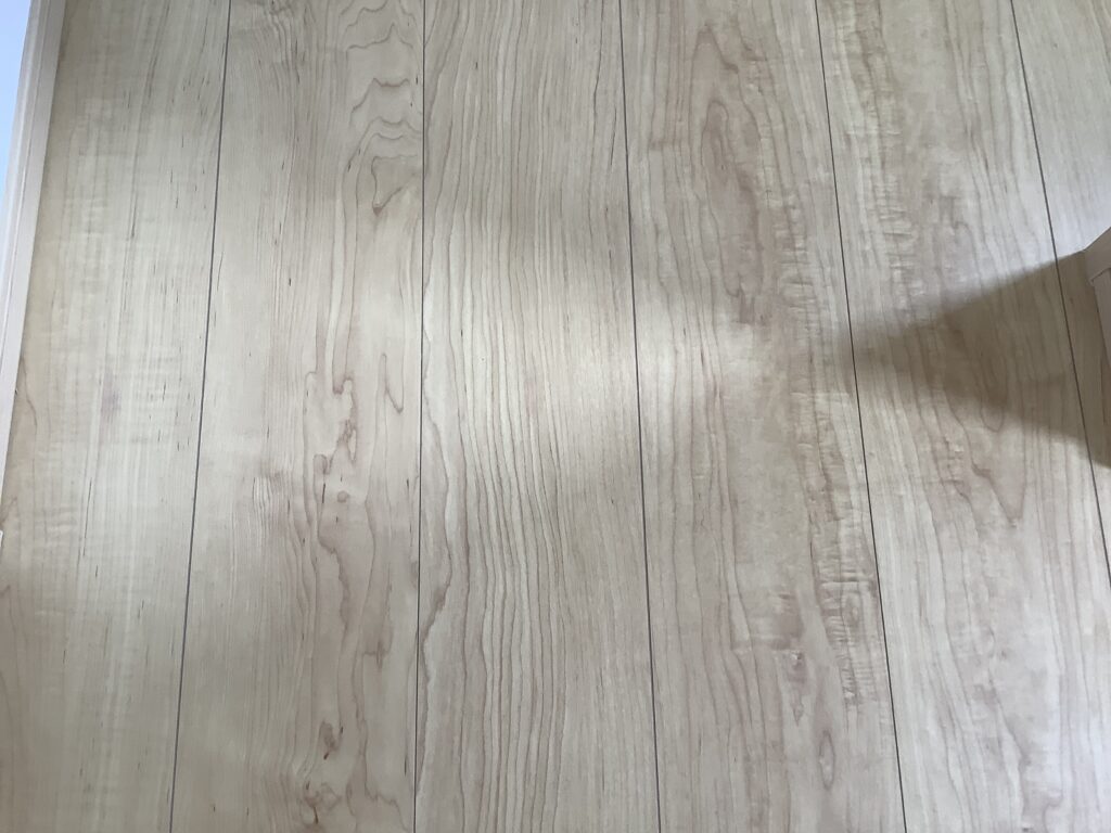 Floor screw 1 after