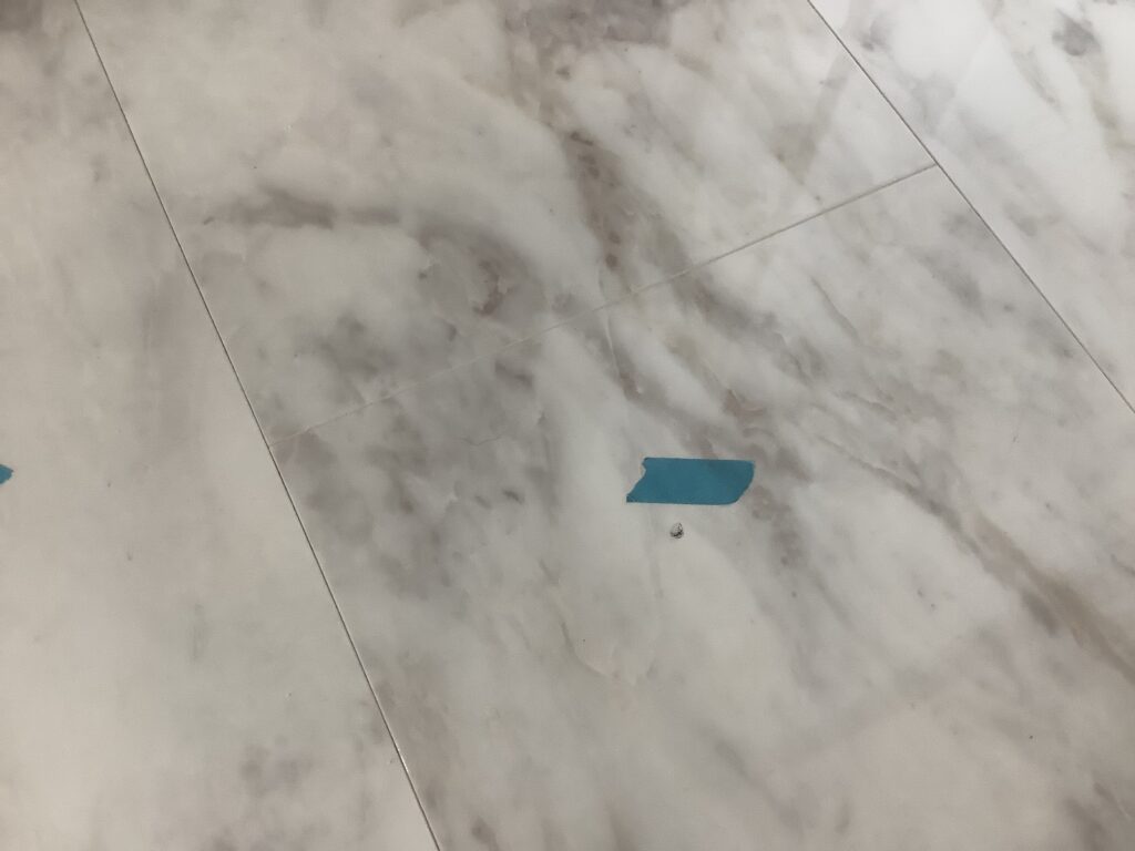 Mirror floor 1 before